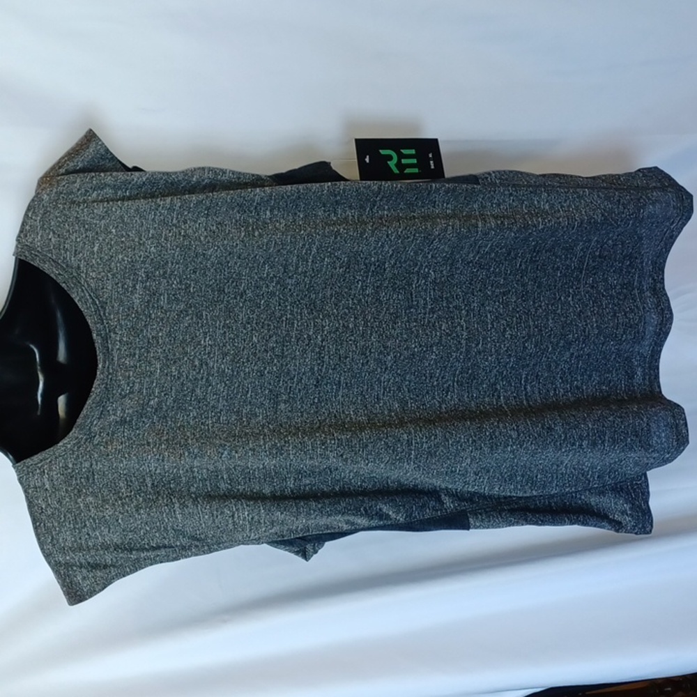 RE Performance Mens Shirt XLarge Black NWT Sleeveless Muscle Polyester